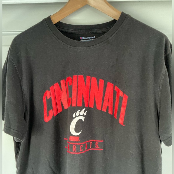 Champion Black and Red Cincinnati Bearcats Black Stadium Short Sleeve Tee XL - Picture 2 of 11
